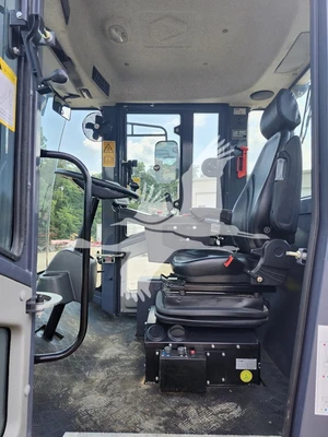 USED 2022 XCMG CV83PDU