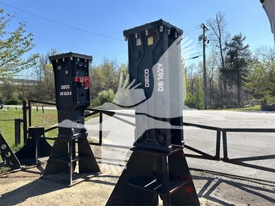 USED 2023 DECO DB162V