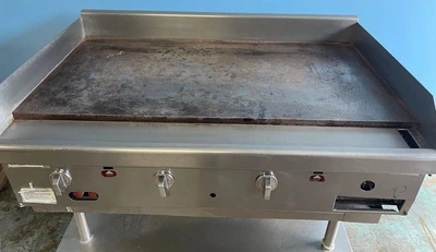 75-0173 Southbend HDG-48 48'' Manual Gas Griddle
