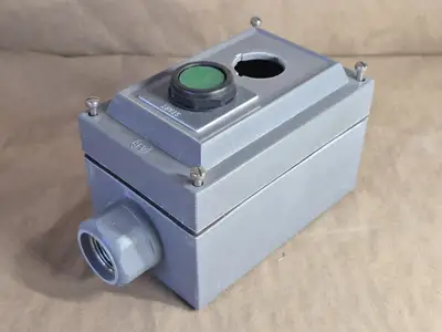 NEW ALLEN-BRADLEY 800H-2HZ4R
