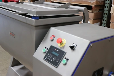Mainca Model RM-200 Single-Action Mixer