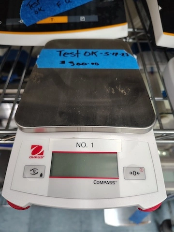 Used OHAUS _UNKNOWN_ Balances California US | Biotech Equipment Sales #1539526
