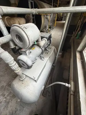 TRAVAINI PVL200 Pump Vacuum | Perry Equipment (2)