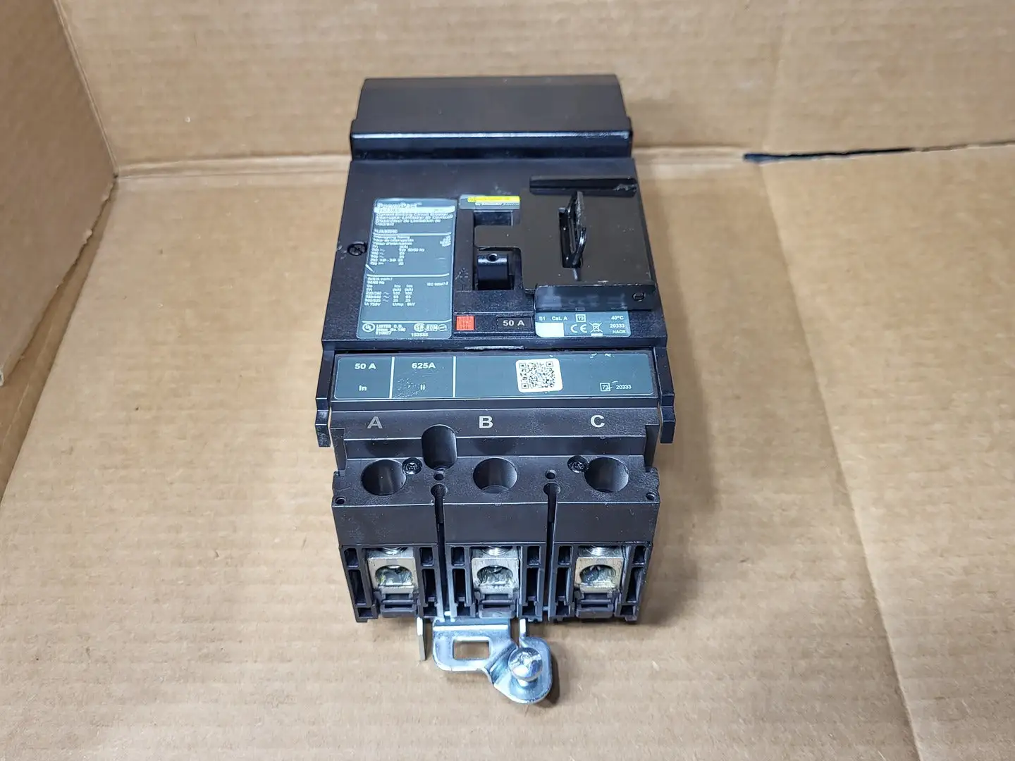 NEW SQUARE D HJA36050