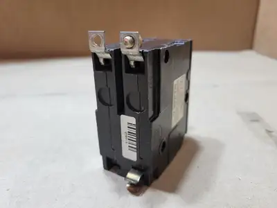 Used SQUARE D QOB215 Switchgears British Columbia CA | Lenmark #1486886