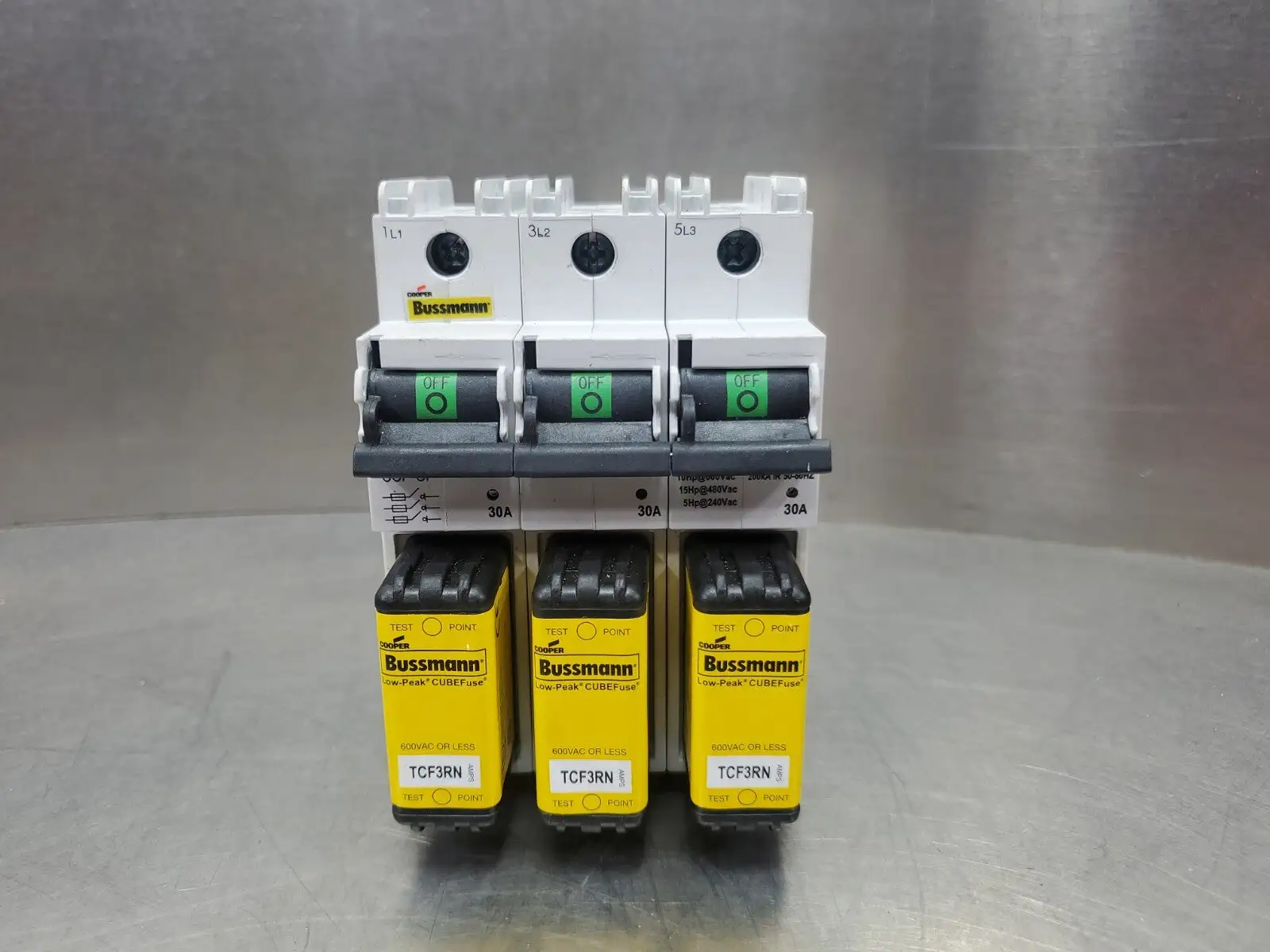 COOPER BUSSMAN CCP-3-30CF + (3) TCF3RN 600Vac CUBEFuse 4E-8