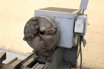19"/28" X 60" LEBLOND GAP BED ENGINE LATHE