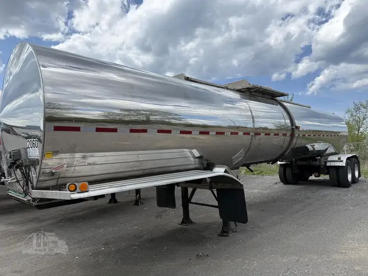 Used 1999 POLAR _UNKNOWN_ Liquid Supply Trailers Indiana US | Lakeshore Equipment Sales #1546610