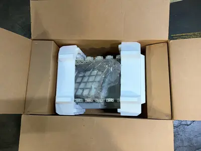 Used SCHNEIDER ELECTRIC ASH819209 PLC Chassis Ohio US | HGR 24 #1406243