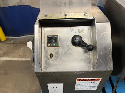 USED DANIELS FOOD EQUIPMENT DMX QUAD 100