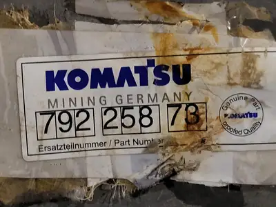 NEW KOMATSU 79225873