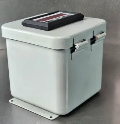 Hoffman A-666DL / MS310RTAS1 junction box w/relay (BIN411)