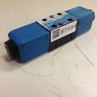 USED VICKERS DG4V-3S-33C-M-U-H5-60