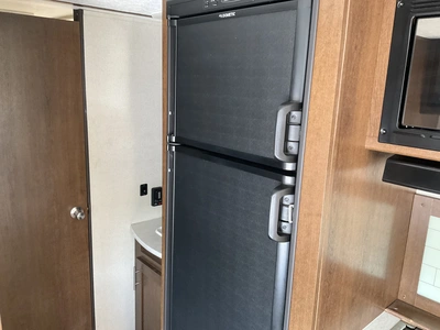 Used 2020 AVENGER FOREST RIVER Campers, Caravans, Motorhomes Michigan US | Miedema Asset Management Group #1337428