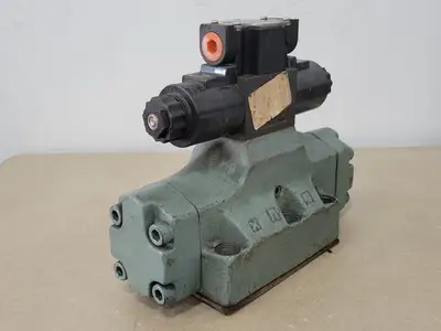 USED YUKEN DSHG-06-3C2-D12-5390