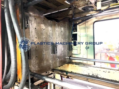 Cincinnati Milacron E90 Blow molder