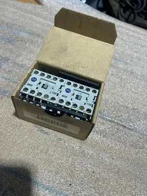NEW OPEN BOX AB Allen Bradley 104-M09ND3 Motor Control Contactor STK L799CC
