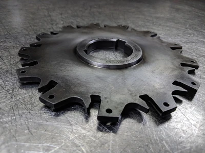 Sandvik 160mm Indexable Slit / Slot Mill 40mm Arbor 330.20-160050-250 (LOC683B)