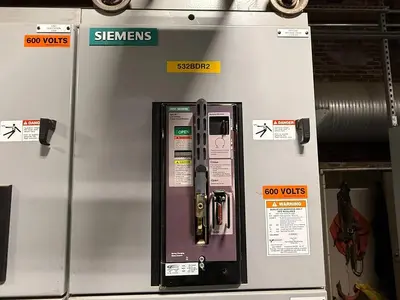 Siemens 2500–3500 kVA 13.8kV–600Y/346V Liquid-Filled Substation Transformer