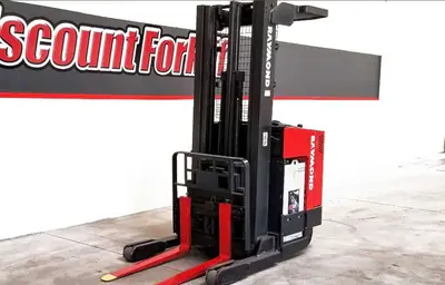 USED 1992 RAYMOND R40TT
