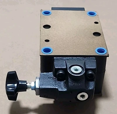 NEW Vickers 684725