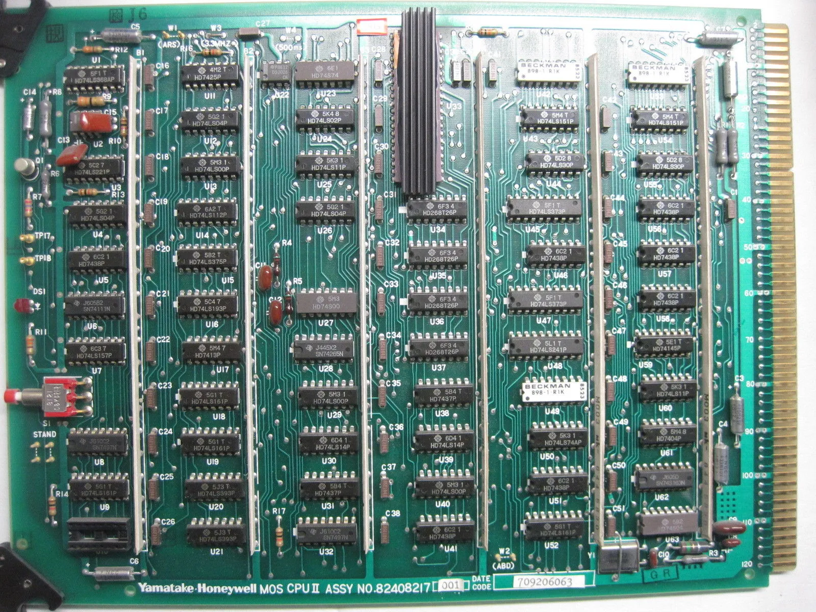 USED YAMATAKE HONEYWELL 82408217-001 PC BOARD