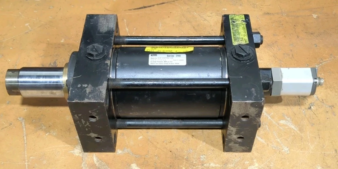 Used Parker 04.00 JJ2HXKTS33AA 5.000 Cylinders Indiana US | J&J Industrial Supply #1259676
