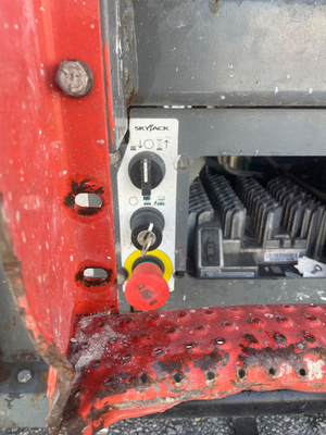 Used 2015 Skyjack SJ3219 Scissor Lifters Florida US | Stack Equipment #1208798