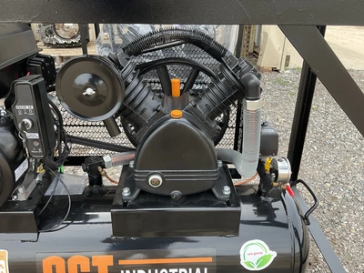 Used AGT INDUSTRIAL AC AIR COMPRESSOR Tank Mounted Air Compressors Michigan US | Miedema Asset Management Group #1339093