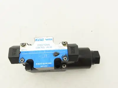 Tokyo Tokimec DG4V-3-2AL-M-P7-H-7-54 Directional Control Solenoid Valve 24VDC
