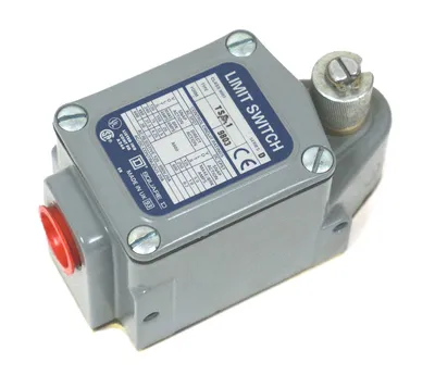 NEW SQUARE D 9007-TSA1 LIMIT SWITCH SER. D, 9007TSA1