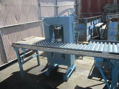 250 Ton, Hydraulic Hobbing press/ coining / swaging press