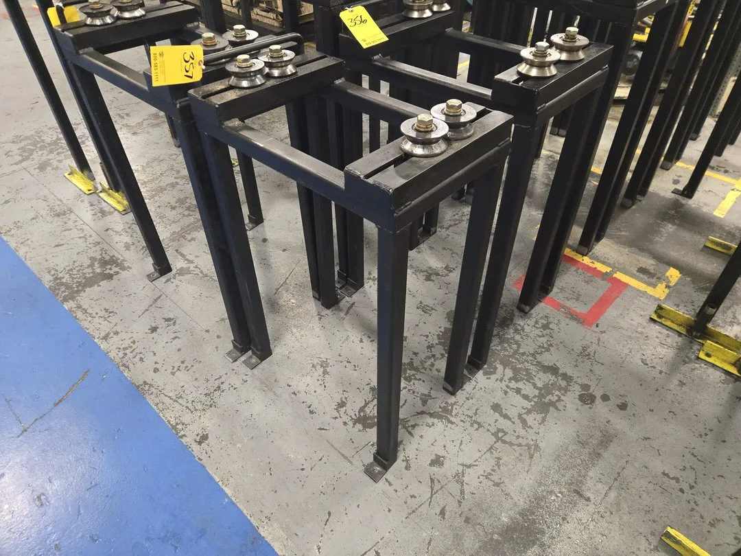 (1) Floor Mounted Wire/Rod Guide