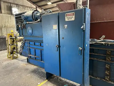 USED AMERICAN BALER 8043 12-150F AUTO-TIE BALER