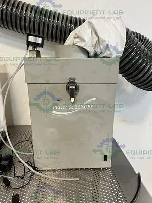 USED FLOW SCIENCES FS2020BKGVA 4' VENTED BALANCE SAFETY ENCLOSURE W/ FS-410-SS MOTOR