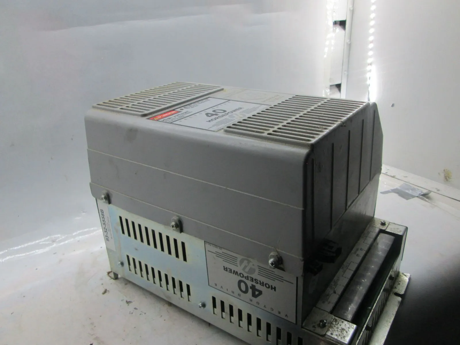 USED HAAS 93-32-5558B
