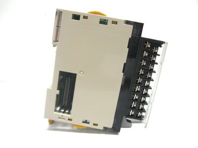 USED OMRON CJ1W-ID211