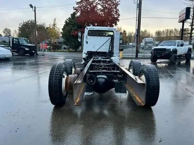 Used 2009 FREIGHTLINER BUSINESS CLASS M2112 Cab Chassis trucks Washington US | Puget Sound Truck Sales #1546526