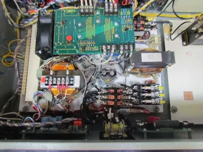 Veearc/Super 7000 SCE431H1E1X 3HP Motor Controller Adjustable Frequency Drive