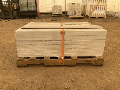 Used TRAFFIC MASTER ABOTTSBURY MAPLE Flooring, Windows, and Doors Michigan US | Miedema Asset Management Group #1325666