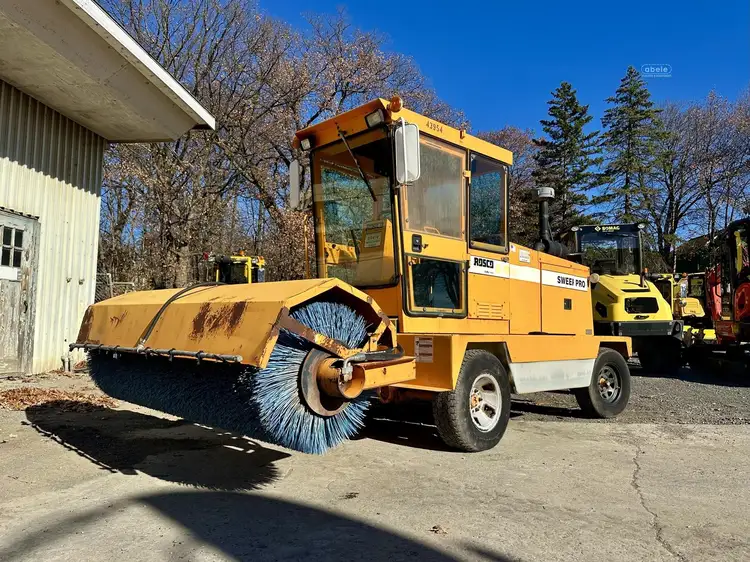 Used 2005 ROSCO SWEEP PRO Street Sweeper New York US | Abele Tractor #1343047