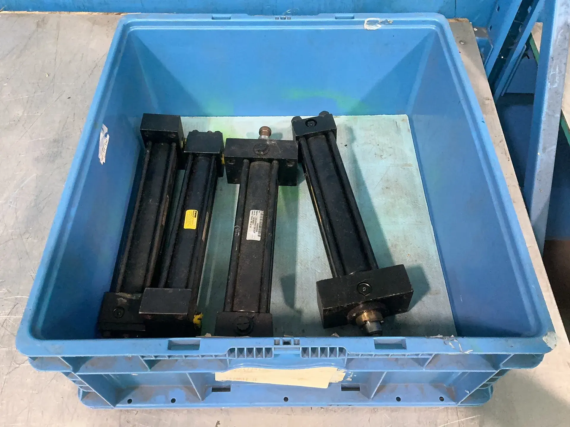 Used _UNKNOWN_ _UNKNOWN_ Hydraulic Cylinders Ohio US | HGR 24 #1370427