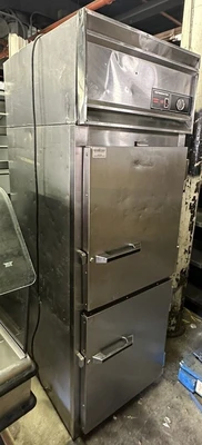 174-0080 Victory RA-1D-S7-HD Half Door Commercial Self Contained Cooler