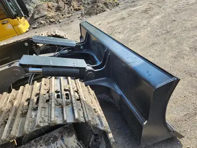 Used 2023 CATERPILLAR 335 Crawler Excavators | Abele Tractor #1342760