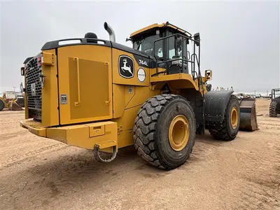 USED 2022 John Deere 744L