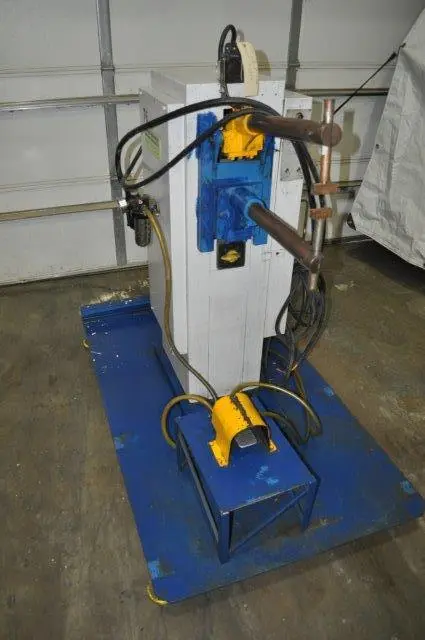 Used LORS _UNKNOWN_ Spot Welders | D & D Industries #438276