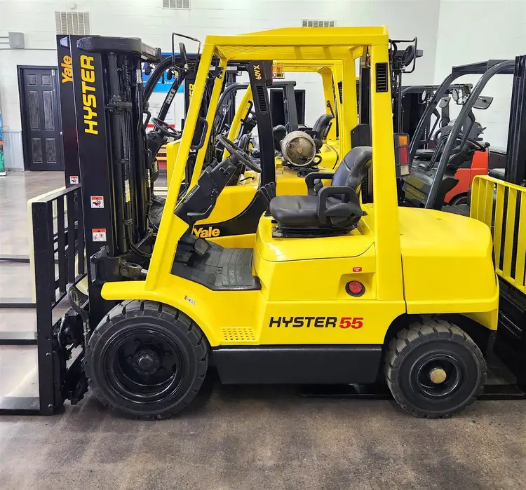 Used 2005 Hyster H55XM Internal Combustion Forklifts: Pneumatic Tire New York US | United Lift #1446645