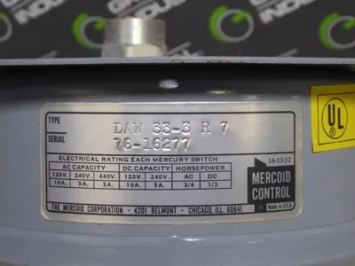 Mercoid Control DAW 33-3 R 7 Pressure Switch 440VAC, 3/4HP 240VDC, 1/3HP New NIB
