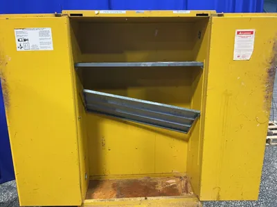 Used JUSTRITE _UNKNOWN_ Cabinets Ohio US | HGR 24 #1250389
