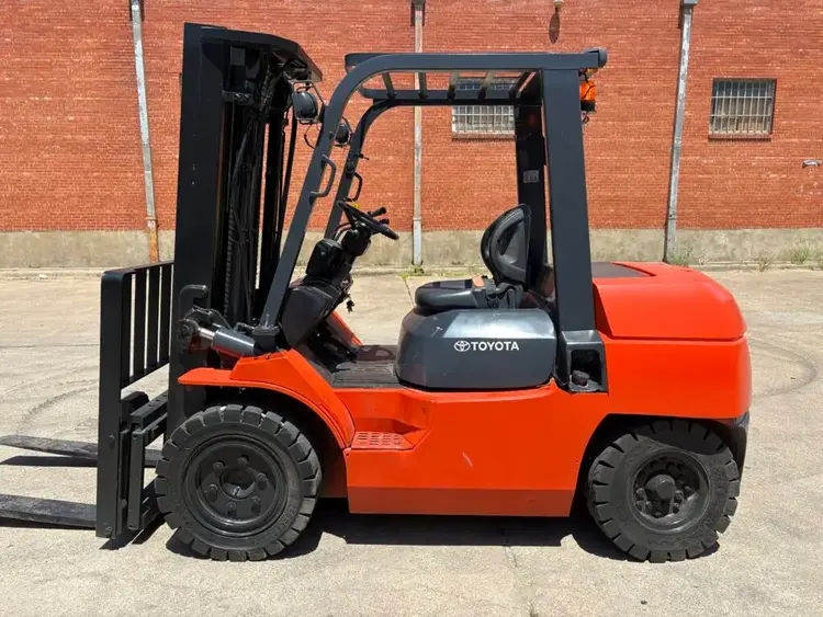 Used 2013 TOYOTA 7FDU35 Misc Forklifts Texas US | 4K Lift Co #1503030